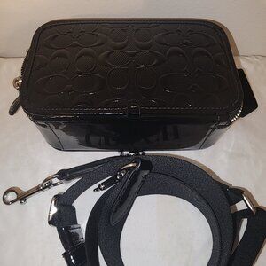 Wyatt Crossbody Bag